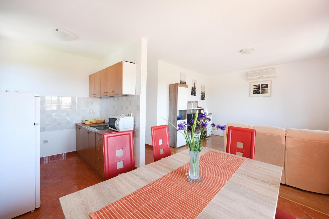 Apartments Sime Петрчане Экстерьер фото