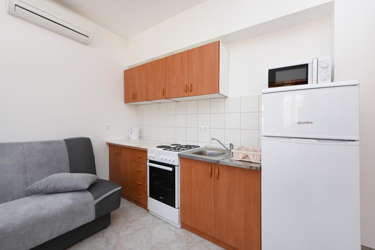 Apartments Sime Петрчане Экстерьер фото