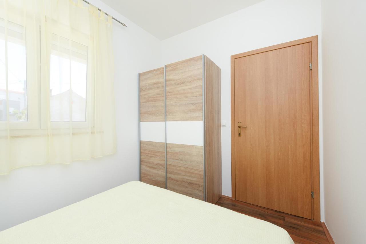 Apartments Sime Петрчане Экстерьер фото